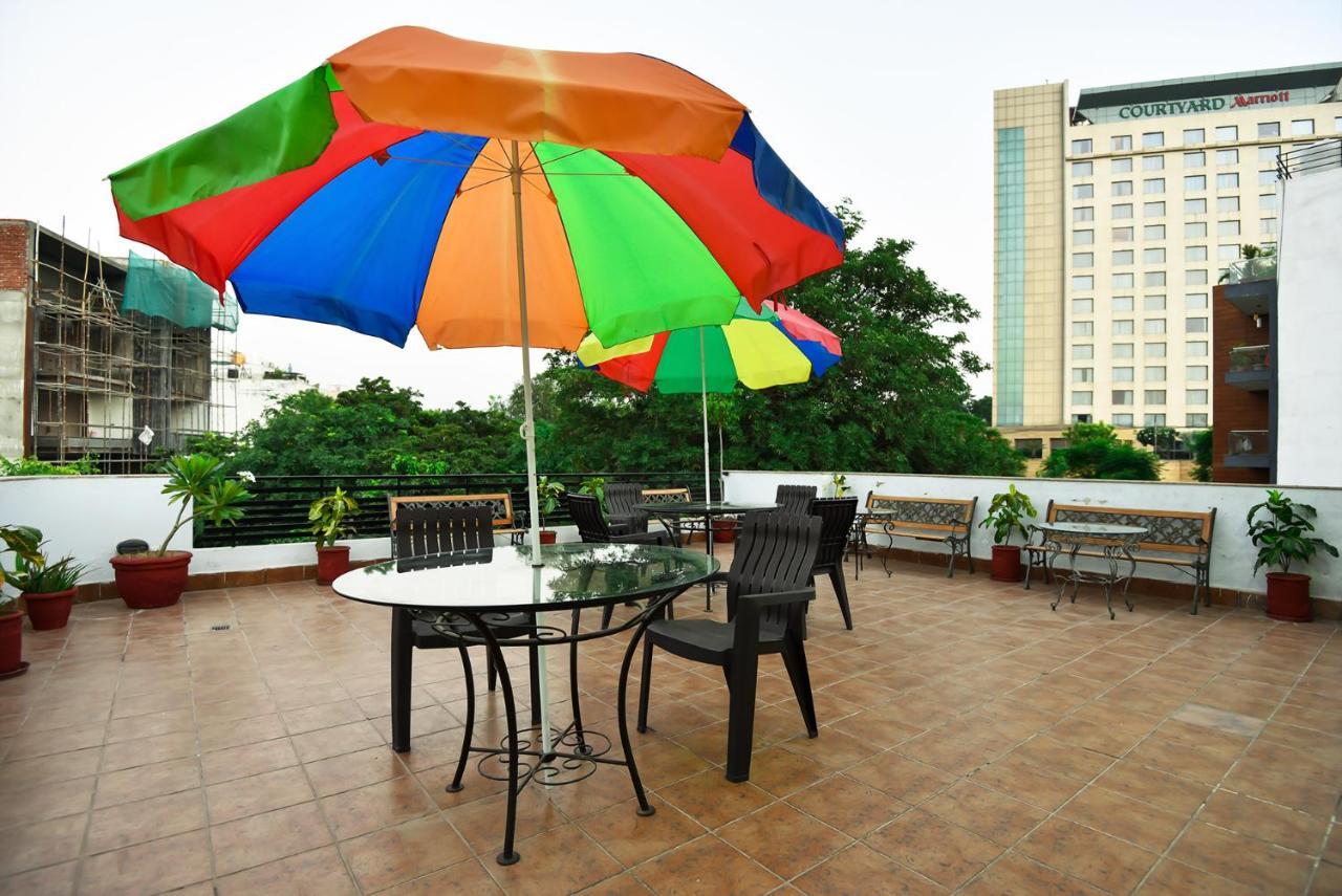 Studio Serviced Apartments Near Fortis Hospital Gurgaon Exterior photo