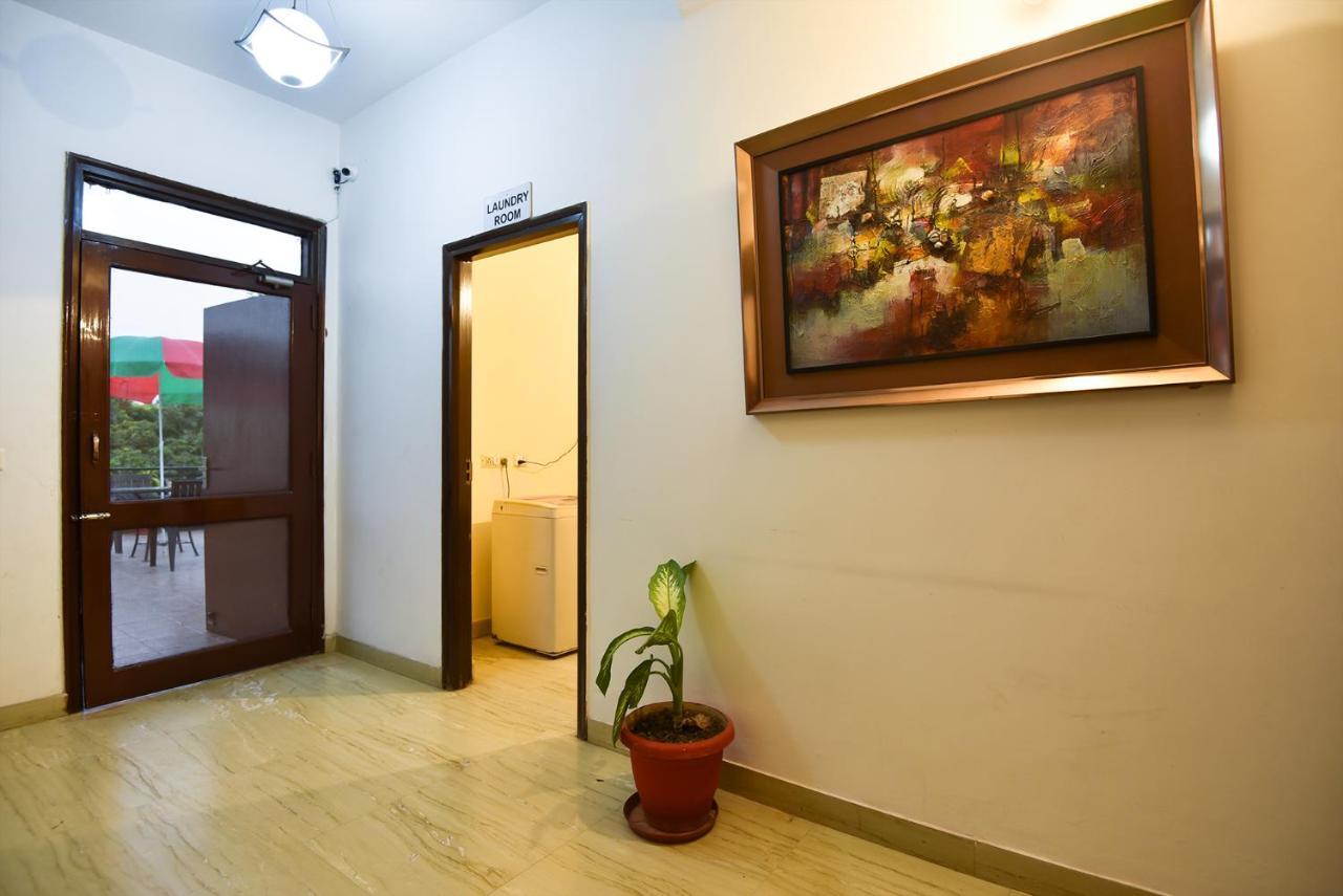 Studio Serviced Apartments Near Fortis Hospital Gurgaon Exterior photo