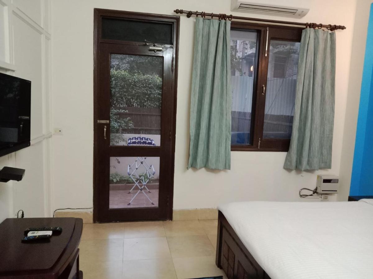 Studio Serviced Apartments Near Fortis Hospital Gurgaon Exterior photo