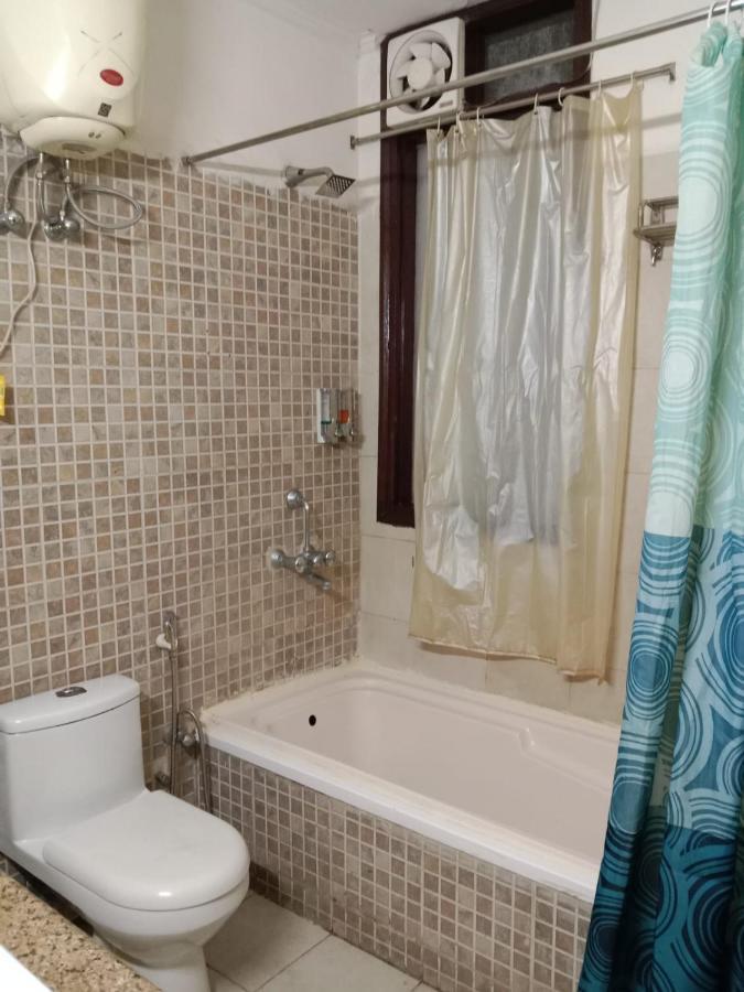 Studio Serviced Apartments Near Fortis Hospital Gurgaon Exterior photo
